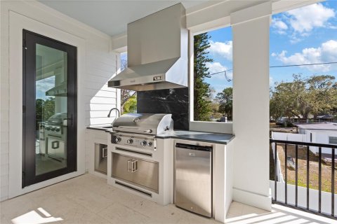 Casa en venta en Saint Petersburg, Florida, 4 dormitorios, 341.23 m2 № 2204278 - foto 22