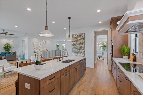 Casa en venta en Saint Petersburg, Florida, 4 dormitorios, 341.23 m2 № 2204278 - foto 26