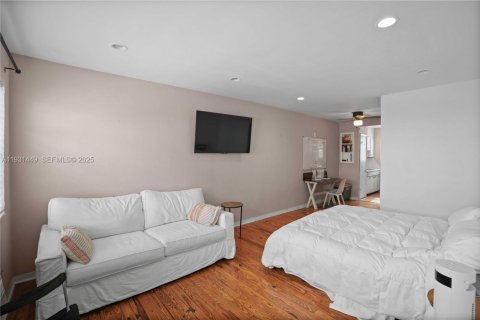 Condominio en venta en Miami Beach, Florida, 37.16 m2 № 1990219 - foto 3