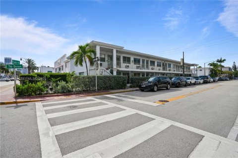 Condominio en venta en Miami Beach, Florida, 37.16 m2 № 1990219 - foto 19