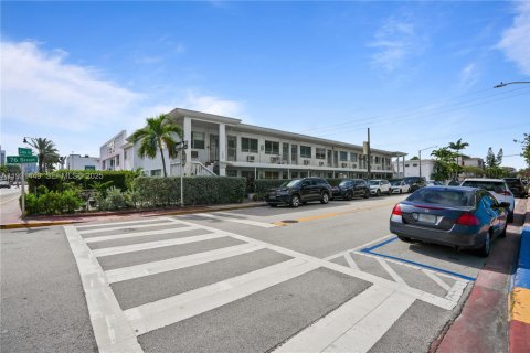 Condominio en venta en Miami Beach, Florida, 37.16 m2 № 1990219 - foto 21