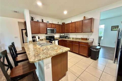 Casa en venta en Palm Bay, Florida, 3 dormitorios, 177.91 m2 № 2237362 - foto 2