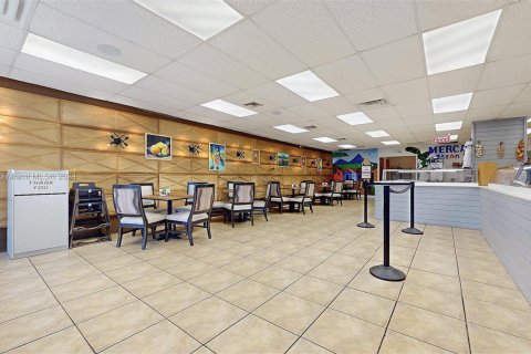 Commercial property in Homestead, Florida № 1875459 - photo 4