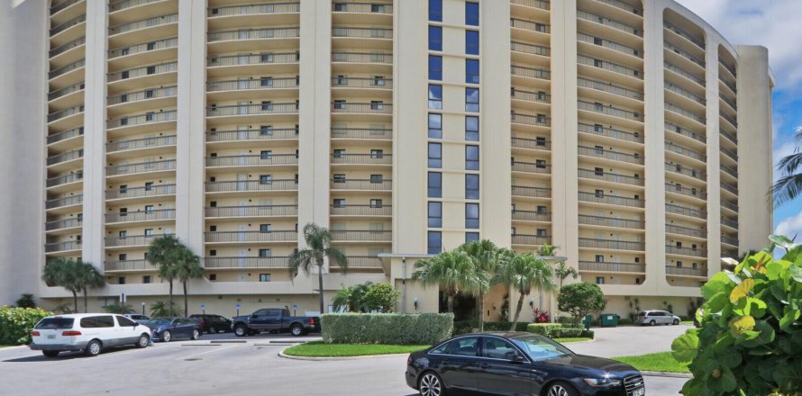 Condominio en Jupiter, Florida, 2 dormitorios № 1224669