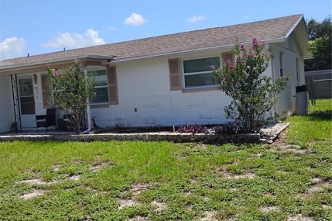 Casa en venta en Port Richey, Florida, 2 dormitorios, 97.18 m2 № 1853279 - foto 2