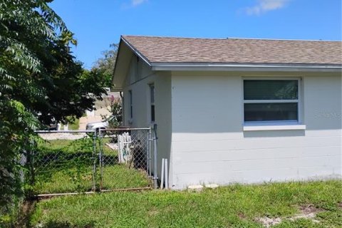 Casa en venta en Port Richey, Florida, 2 dormitorios, 97.18 m2 № 1853279 - foto 6