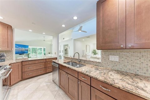 Villa ou maison à vendre à Bradenton, Floride: 3 chambres, 195 m2 № 2167257 - photo 12