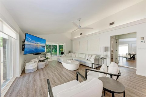 Villa ou maison à vendre à Bradenton, Floride: 3 chambres, 195 m2 № 2167257 - photo 5