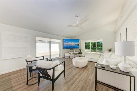 Villa ou maison à vendre à Bradenton, Floride: 3 chambres, 195 m2 № 2167257 - photo 4