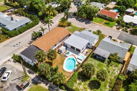 House in Lake Worth, Florida 3 bedrooms, 132.85 sq.m. № 2368111 - photo 26