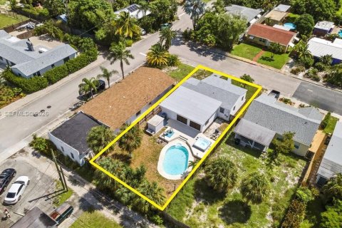 House in Lake Worth, Florida 3 bedrooms, 132.85 sq.m. № 2368111 - photo 27