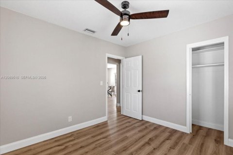 House in Lake Worth, Florida 3 bedrooms, 132.85 sq.m. № 2368111 - photo 18