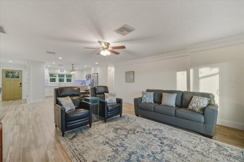 Villa ou maison à vendre à Hernando Beach, Floride: 3 chambres, 132.39 m2 № 2142073 - photo 9