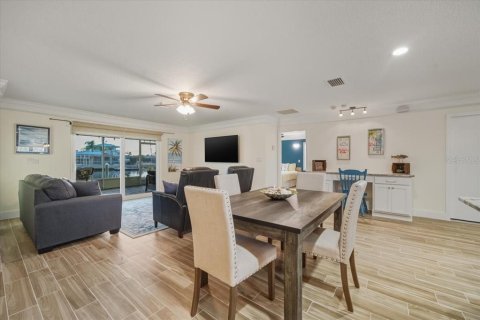 Villa ou maison à vendre à Hernando Beach, Floride: 3 chambres, 132.39 m2 № 2142073 - photo 20