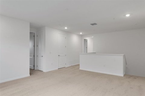 Villa ou maison à vendre à Land O' Lakes, Floride: 5 chambres, 329.8 m2 № 2404732 - photo 6