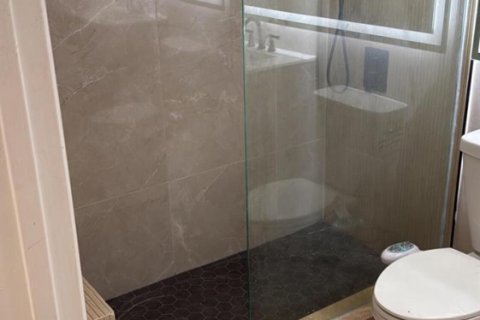 Immobilier commercial à vendre à Fort Lauderdale, Floride: 61.13 m2 № 2439289 - photo 27