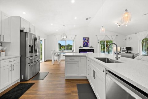 Casa en venta en West Palm Beach, Florida, 3 dormitorios, 155.7 m2 № 2431414 - foto 13
