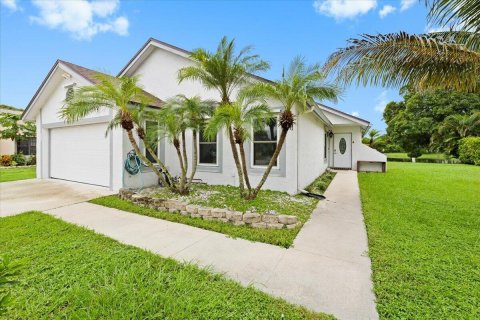 Casa en venta en West Palm Beach, Florida, 3 dormitorios, 155.7 m2 № 2431414 - foto 3