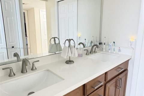 Купить кондоминиум в Уэстон, Флорида 2 спальни, 116.69м2, № 2020116 - фото 19