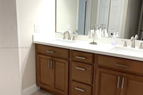 Купить кондоминиум в Уэстон, Флорида 2 спальни, 116.69м2, № 2020116 - фото 21