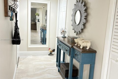 Купить кондоминиум в Уэстон, Флорида 2 спальни, 116.69м2, № 2020116 - фото 2