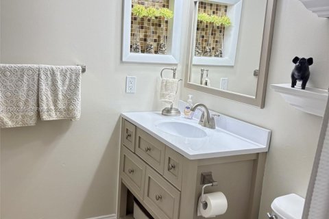 Купить кондоминиум в Уэстон, Флорида 2 спальни, 116.69м2, № 2020116 - фото 27