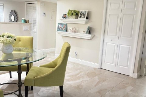 Купить кондоминиум в Уэстон, Флорида 2 спальни, 116.69м2, № 2020116 - фото 12