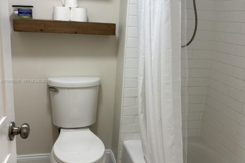 Купить кондоминиум в Уэстон, Флорида 2 спальни, 116.69м2, № 2020116 - фото 22