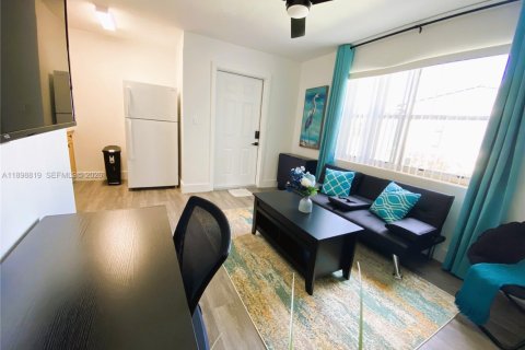 Apartment in Pompano Beach, Florida 1 bedroom, 50.17 sq.m. № 2081619 - photo 15
