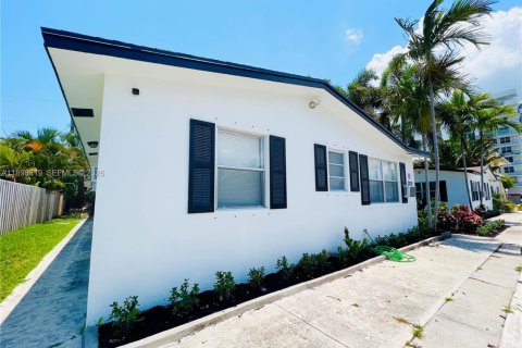 Apartment in Pompano Beach, Florida 1 bedroom, 50.17 sq.m. № 2081619 - photo 9