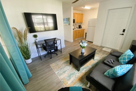 Apartment in Pompano Beach, Florida 1 bedroom, 50.17 sq.m. № 2081619 - photo 4