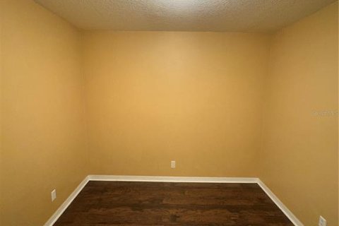 Townhouse in Valrico, Florida 2 bedrooms, 144.93 sq.m. № 1858403 - photo 5