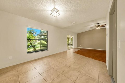 Villa ou maison à vendre à De Leon Springs, Floride: 4 chambres, 121.7 m2 № 1879149 - photo 22
