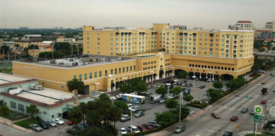 Condo à Coral Gables, Floride, 1 chambre  № 1971470