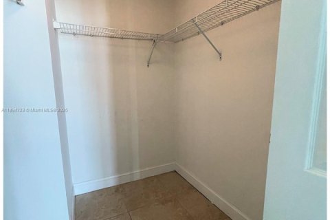 Copropriété à louer à Coral Gables, Floride: 1 chambre, 70.79 m2 № 1971470 - photo 16