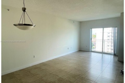 Copropriété à louer à Coral Gables, Floride: 1 chambre, 70.79 m2 № 1971470 - photo 6