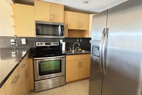 Condo à Hialeah, Floride, 2 chambres  № 1950447