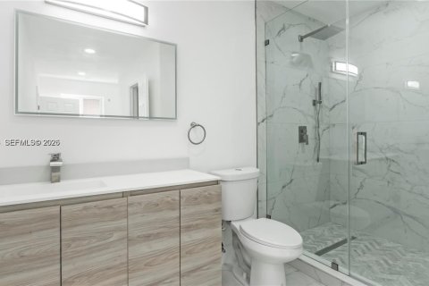 Casa en alquiler en Miami Gardens, Florida, 4 dormitorios, 155.24 m2 № 2046995 - foto 6