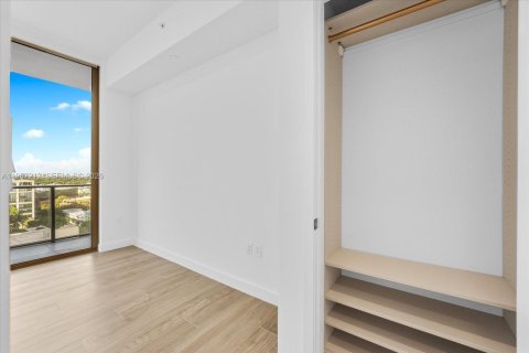 Купить кондоминиум в Майами, Флорида 1 спальня, 62.71м2, № 2011421 - фото 8