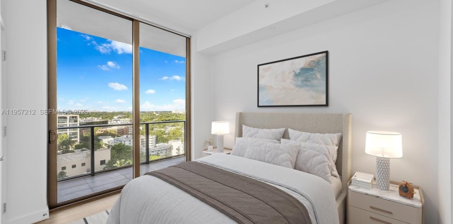 Кондоминиум с 1 спальней в Майами, Флорида № 2011421