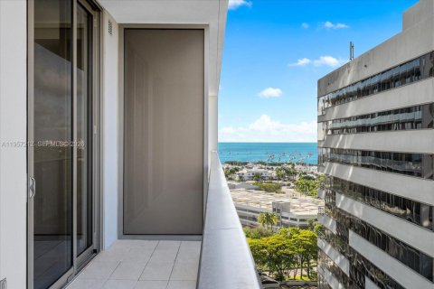 Купить кондоминиум в Майами, Флорида 1 спальня, 62.71м2, № 2011421 - фото 19