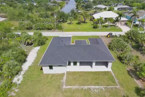 Villa ou maison à vendre à Port Charlotte, Floride: 3 chambres, 142.42 m2 № 2405288 - photo 7