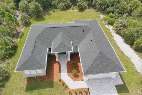 Villa ou maison à vendre à Port Charlotte, Floride: 3 chambres, 142.42 m2 № 2405288 - photo 3