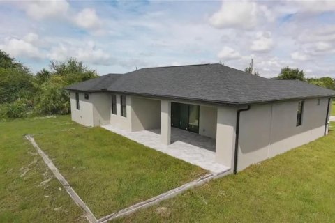 Villa ou maison à vendre à Port Charlotte, Floride: 3 chambres, 142.42 m2 № 2405288 - photo 9