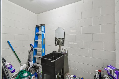 Propiedad comercial en venta en Dundee, Florida, 160.54 m2 № 1915918 - foto 16