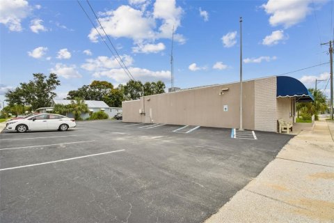 Propiedad comercial en venta en Dundee, Florida, 160.54 m2 № 1915918 - foto 5