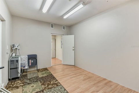 Propiedad comercial en venta en Dundee, Florida, 160.54 m2 № 1915918 - foto 21