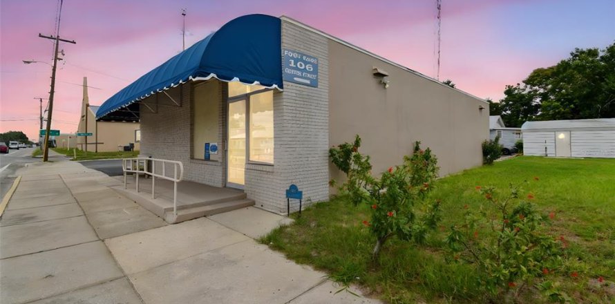 Propiedad comercial en Dundee, Florida 160.54 m2 № 1915918