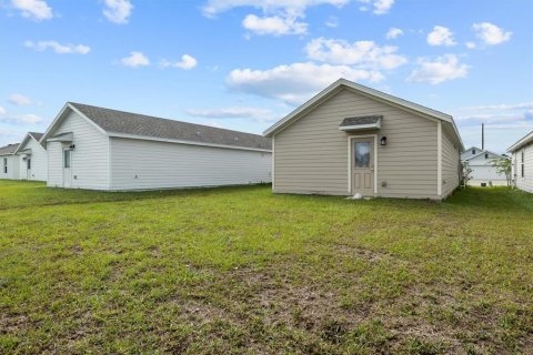 House in Winter Haven, Florida 3 bedrooms, 98.48 sq.m. № 2166036 - photo 13