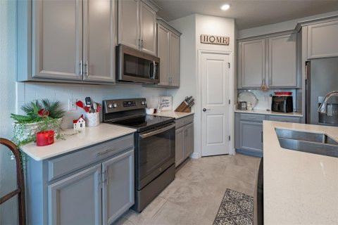 House in Ocala, Florida 2 bedrooms, 165.92 sq.m. № 2132023 - photo 9